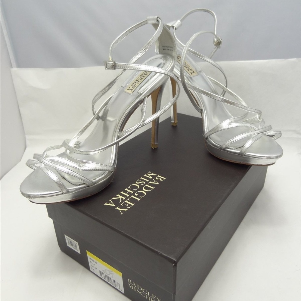 Badgley Mischka Strappy Silver Leather Hee…